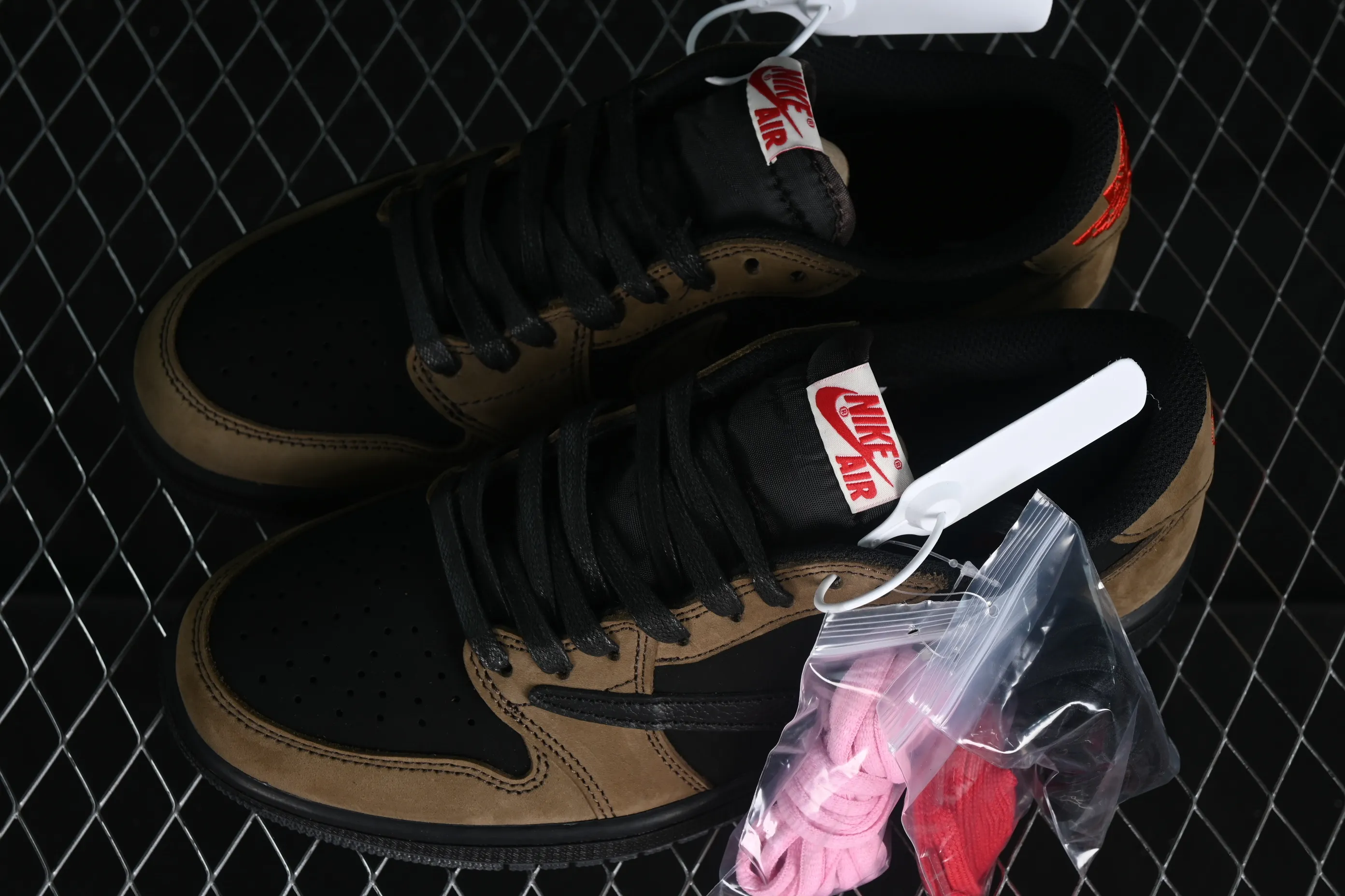 All categories Air Jordan Jordan series basketball shoes Air Jordan 1 Low Travis Scott x Air Jordan 1 Low OG AJ1 Joe 1 undercut low DM7866-202